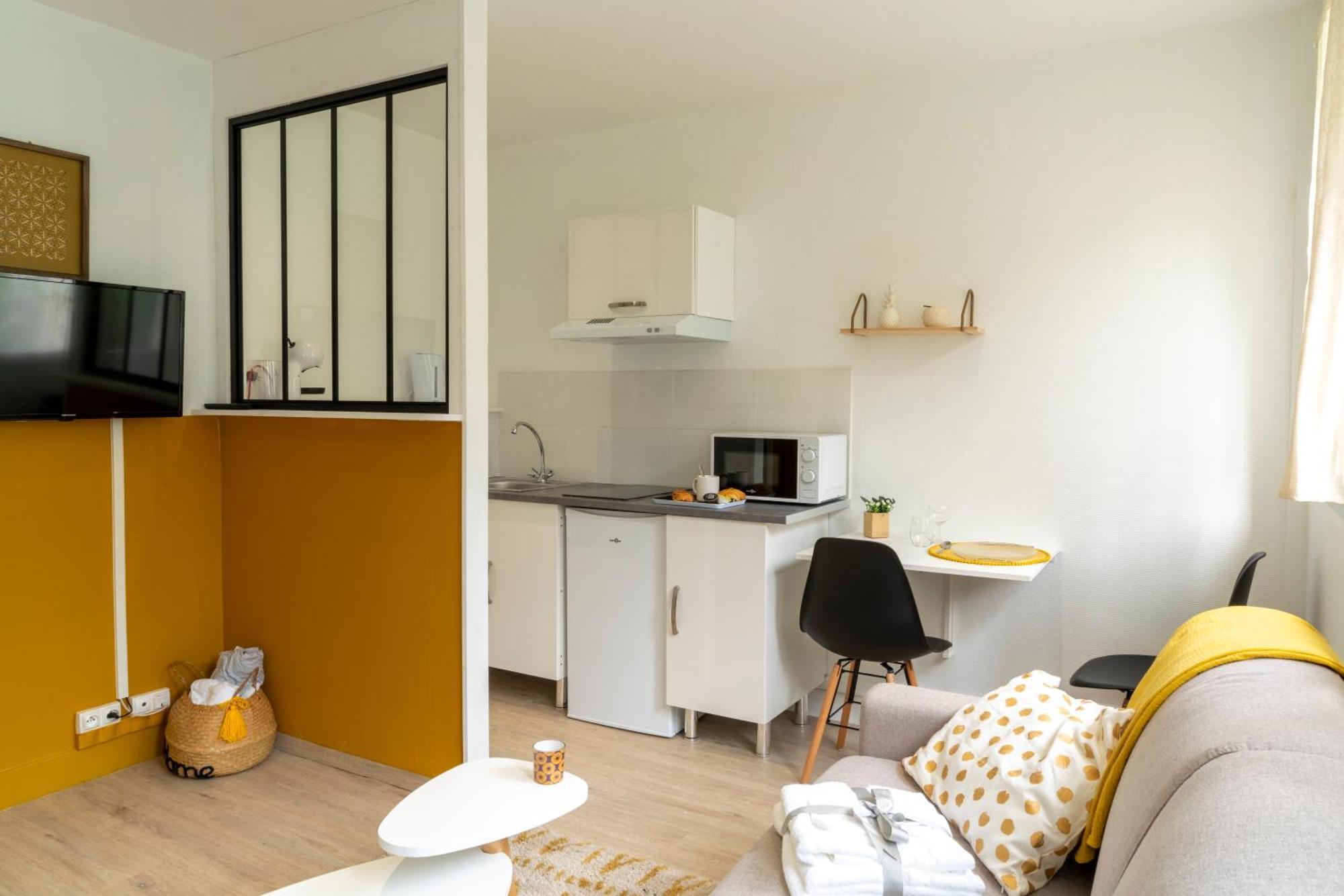 Stockholm- Studio Serenite Avec Jardin Charleville-Mézières Exterior foto